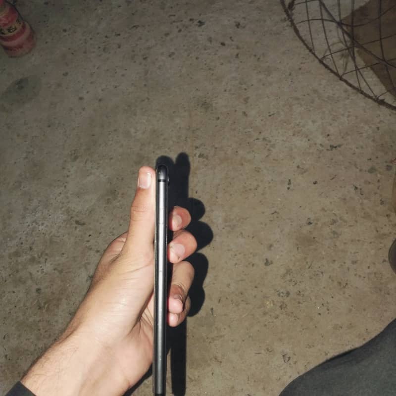 Apple iPhone 8 Plus 2