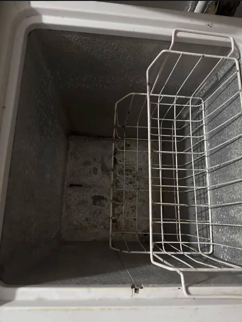 Waves fridge 0