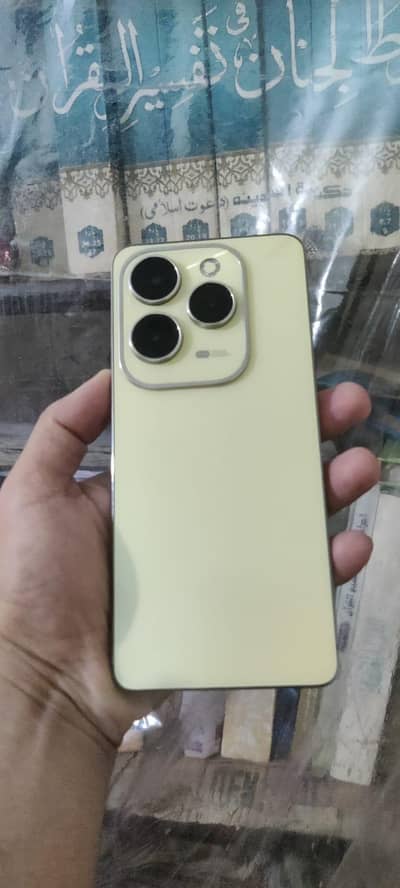 Infinix Hot 40 Pro