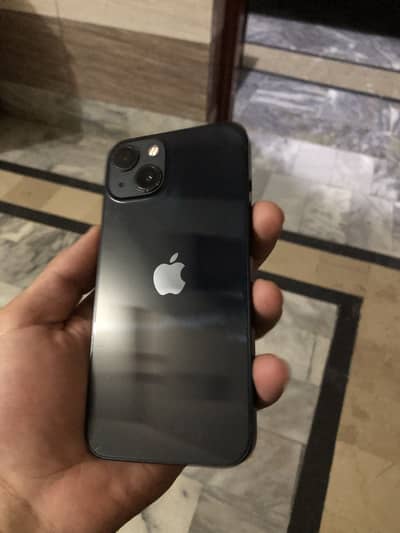 Apple iPhone 13