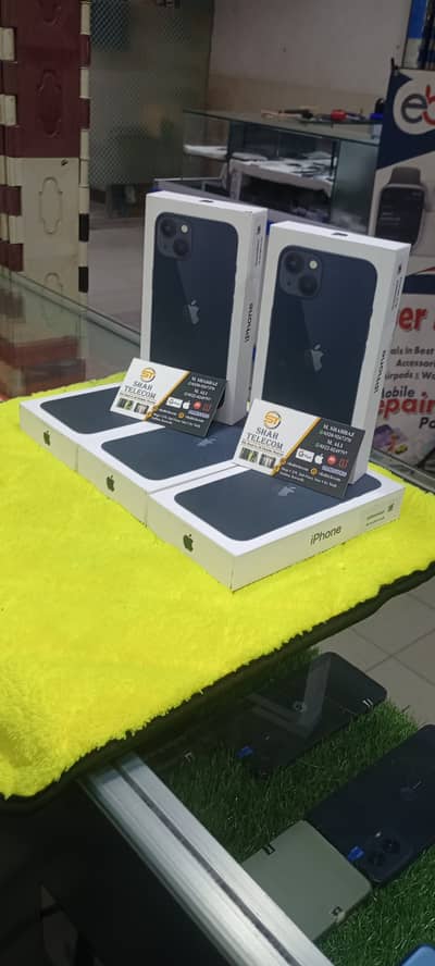Apple iPhone 13 jv box pack non active