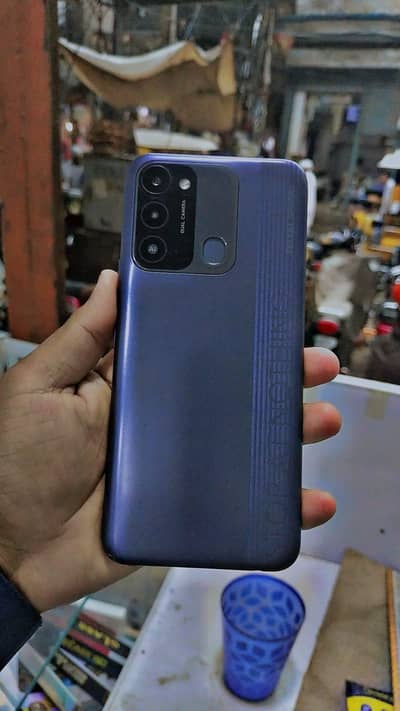 Tecno Spark 8C