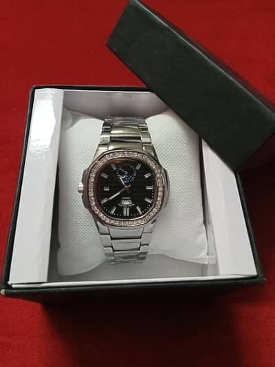 BRAND NEW STAINLESS STEEL WATCH ⌚