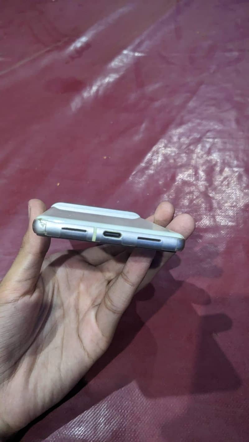 Google Pixel 7 3