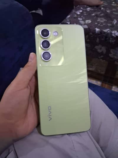 Vivo Y100