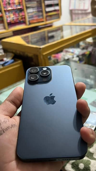 Apple iPhone 15 Pro Max ( JV ) ( 256 Gb ) With Box. .