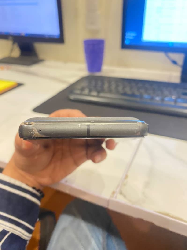 Google Pixel 8 2