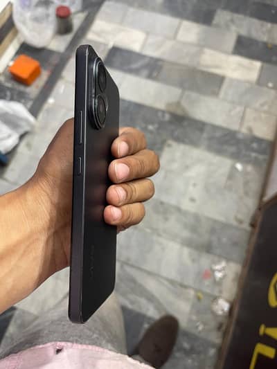 Vivo V60