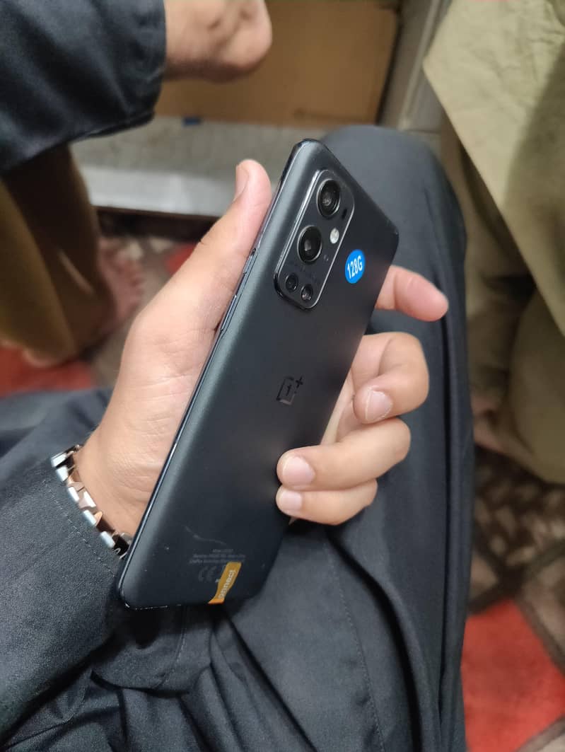 oneplus 9 pro 2