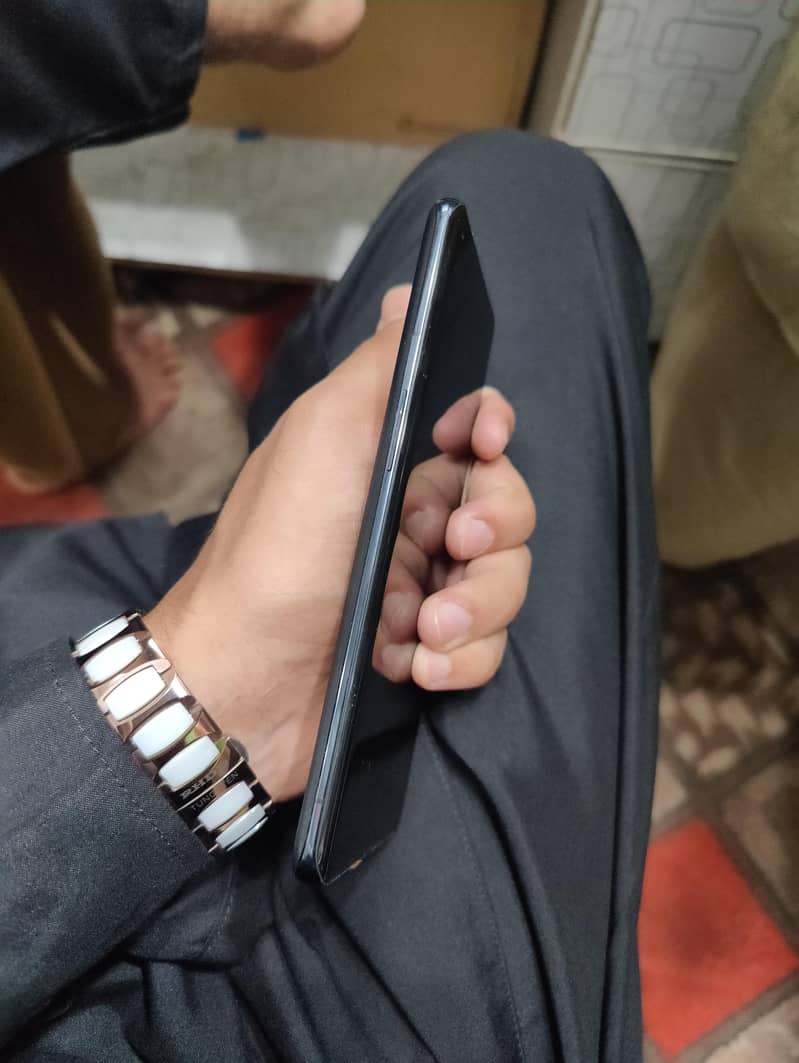 oneplus 9 pro 4