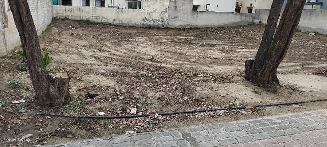 10 Marla Plot For Sale In Rafi Block Bahria Town Near To Ring Road Interchange , Near To Mosque , Near To Market , Near To Park Prime Location, Best For House Construction As Well As Investment