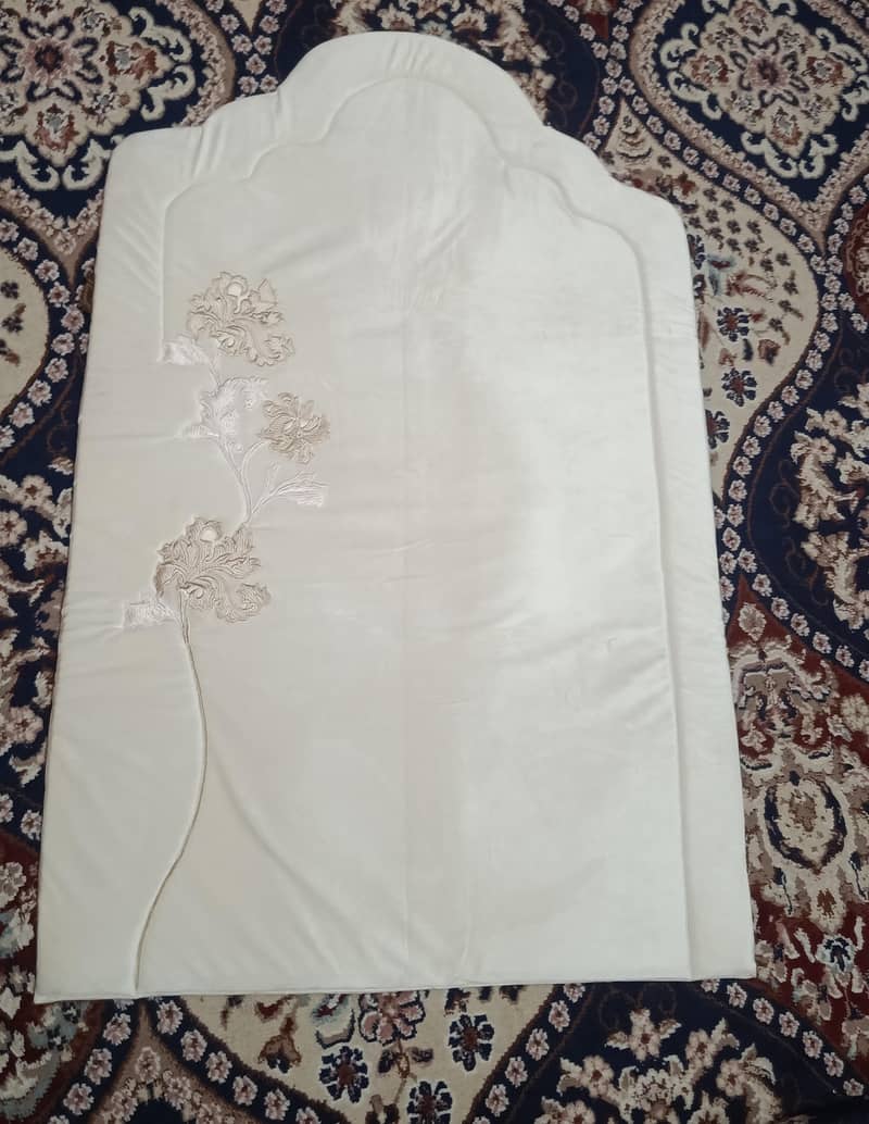 hand made 0