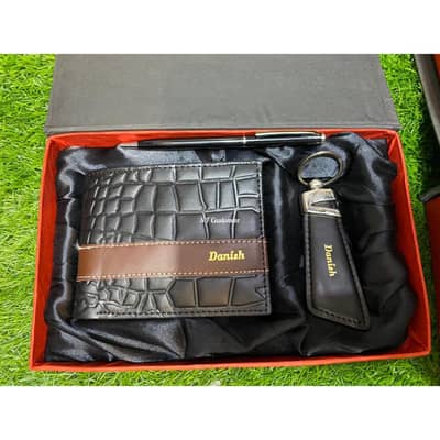 CUSTOMIZED NAME WALLET 