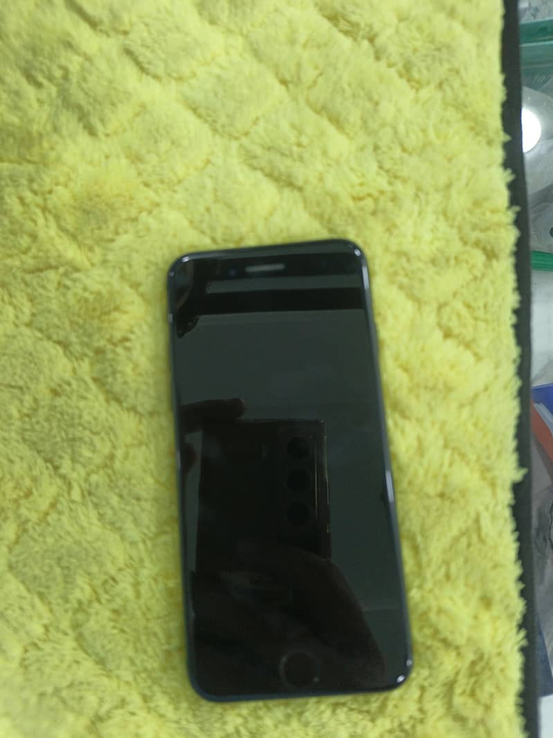 Apple iPhone 8 2