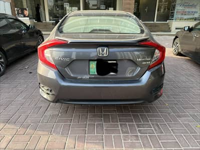 Honda Civic Oriel 2018 red meter