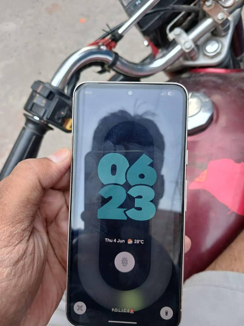 Google Pixel 8 1