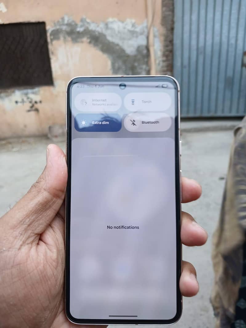 Google Pixel 8 4