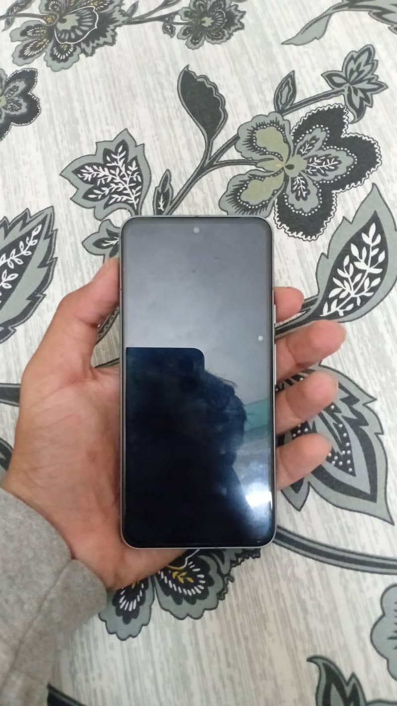 google pixel 8 5
