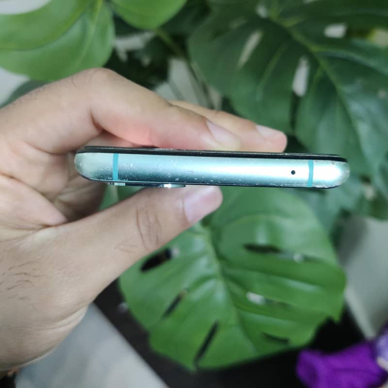 One Plus 8T 7