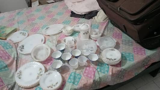 Dinner set only serious buyer contact