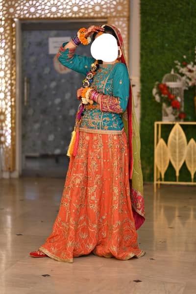 Mehndi lehenga