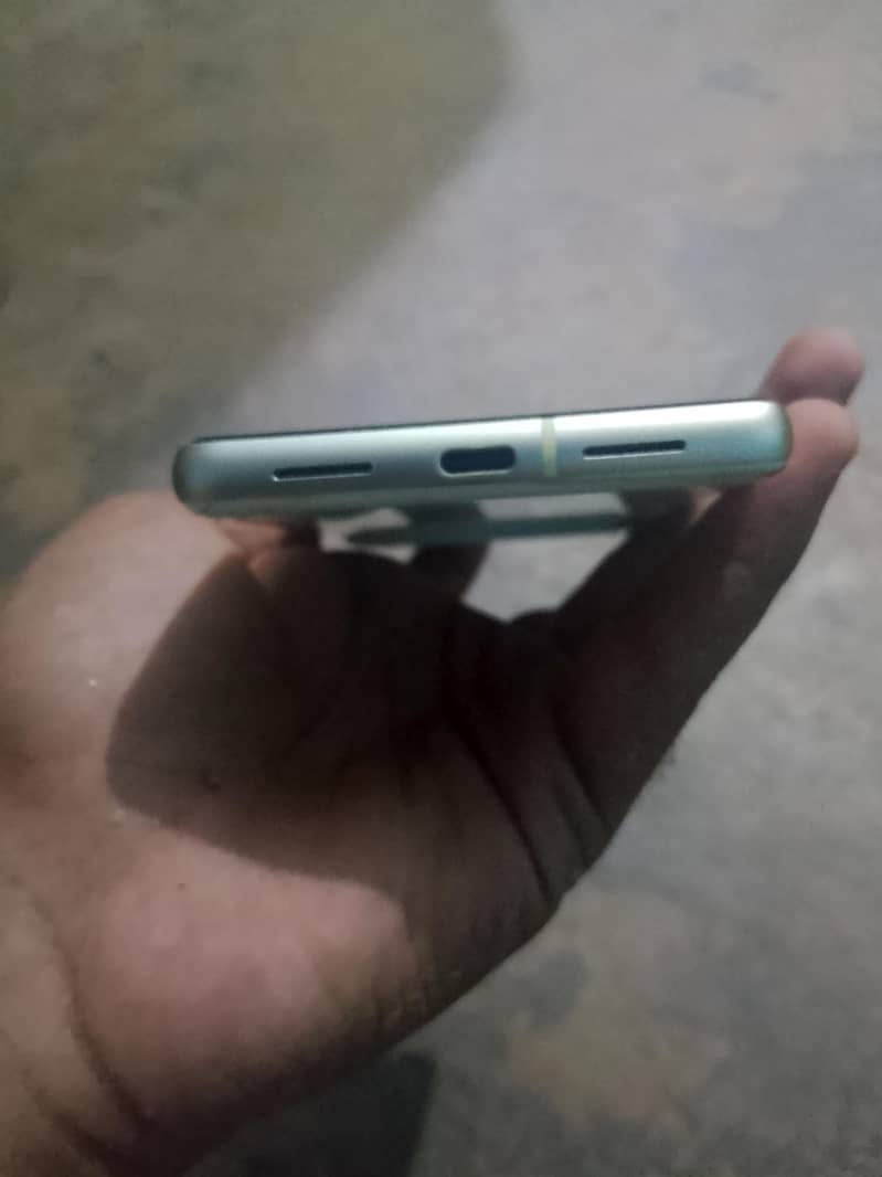 Google Pixel 7 5