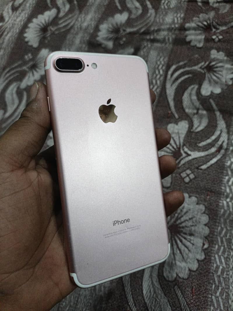 Apple iPhone 7 Plus 0