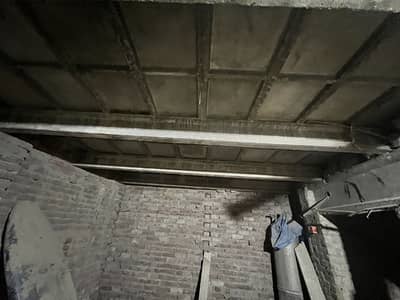 Cement girder and cement slab