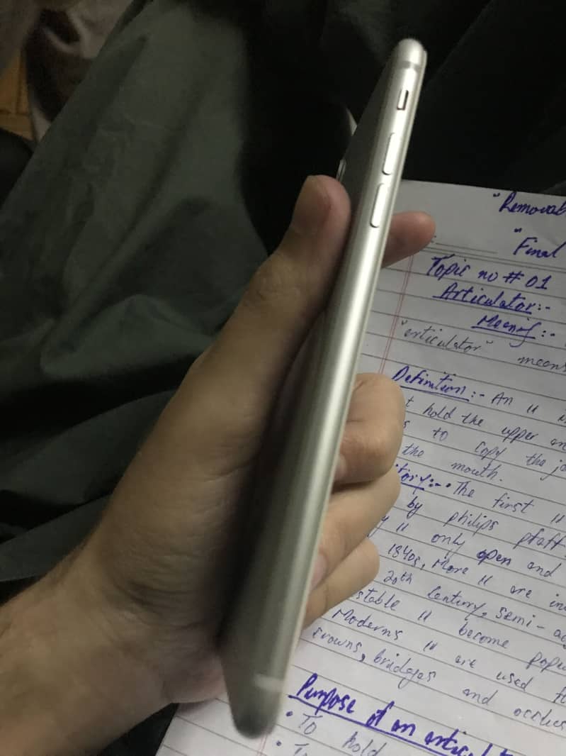 Apple iPhone 8 Plus 2