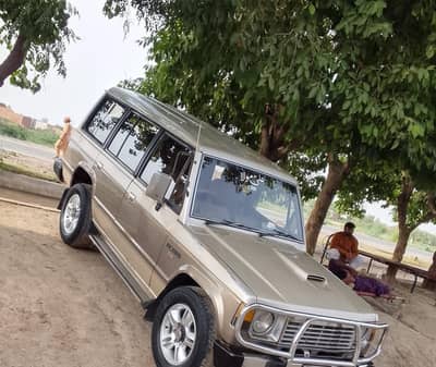 Mitsubishi Pajero aisi working 4 by 4 total regional 03017297950