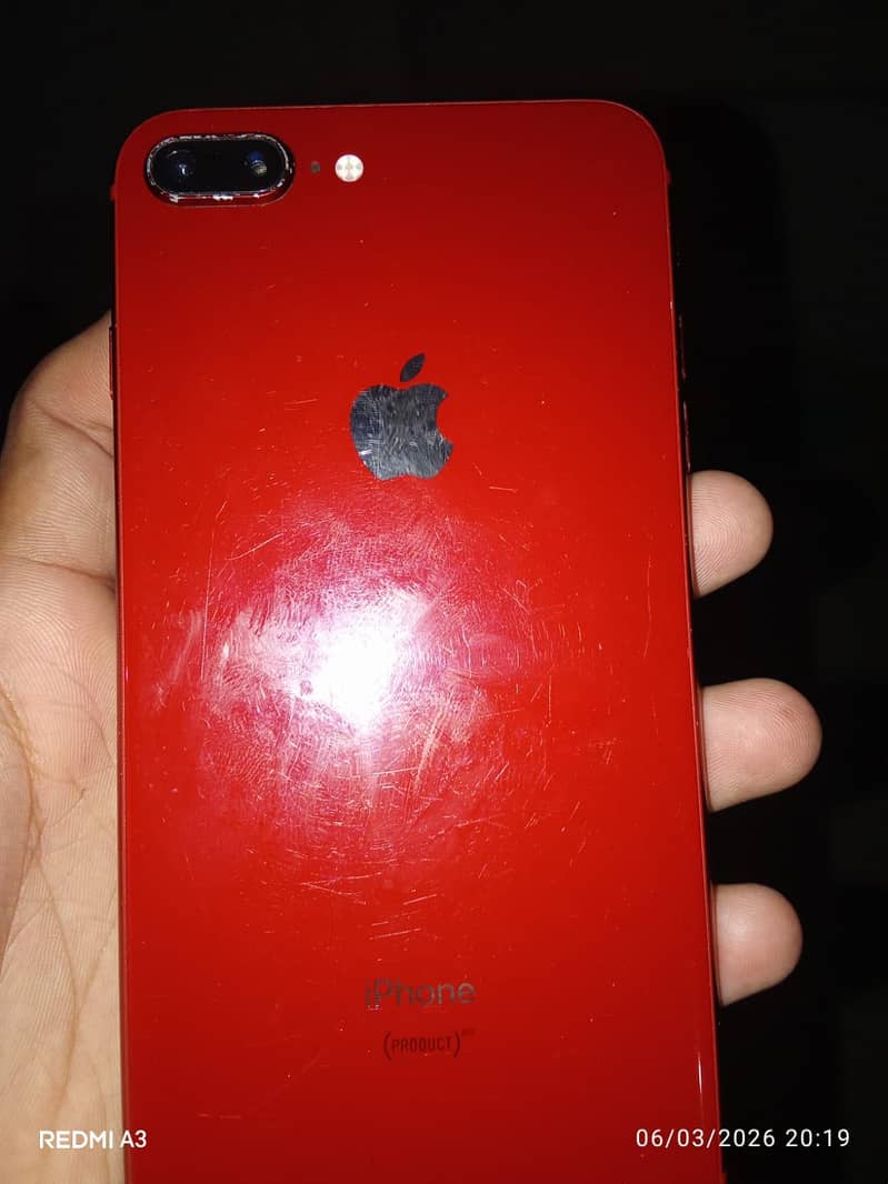 Apple iPhone 8 Plus 1