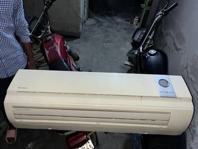 Gree 1.5 Ton AC