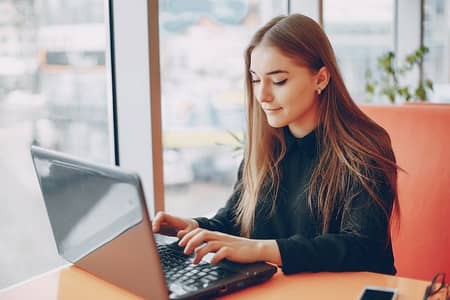 night shift//Girl candidates required for form filling job/night shift