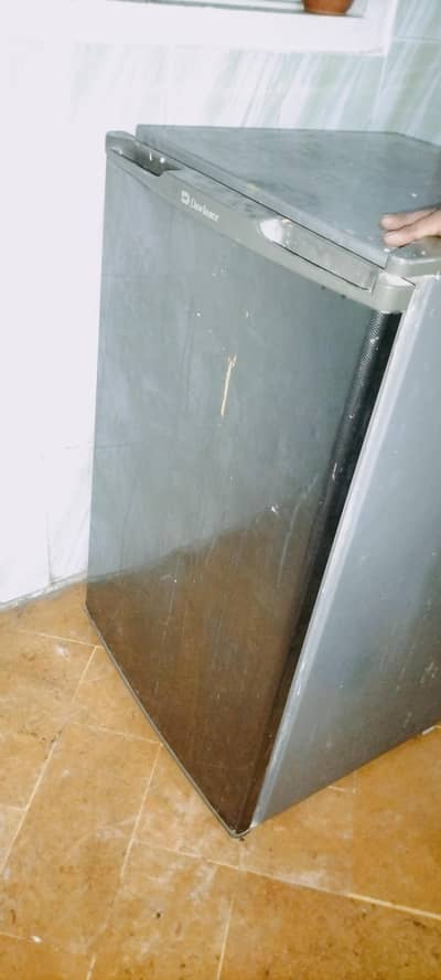 Dawlance Mini Refrigerator / Compact Fridge – Excellent Condition