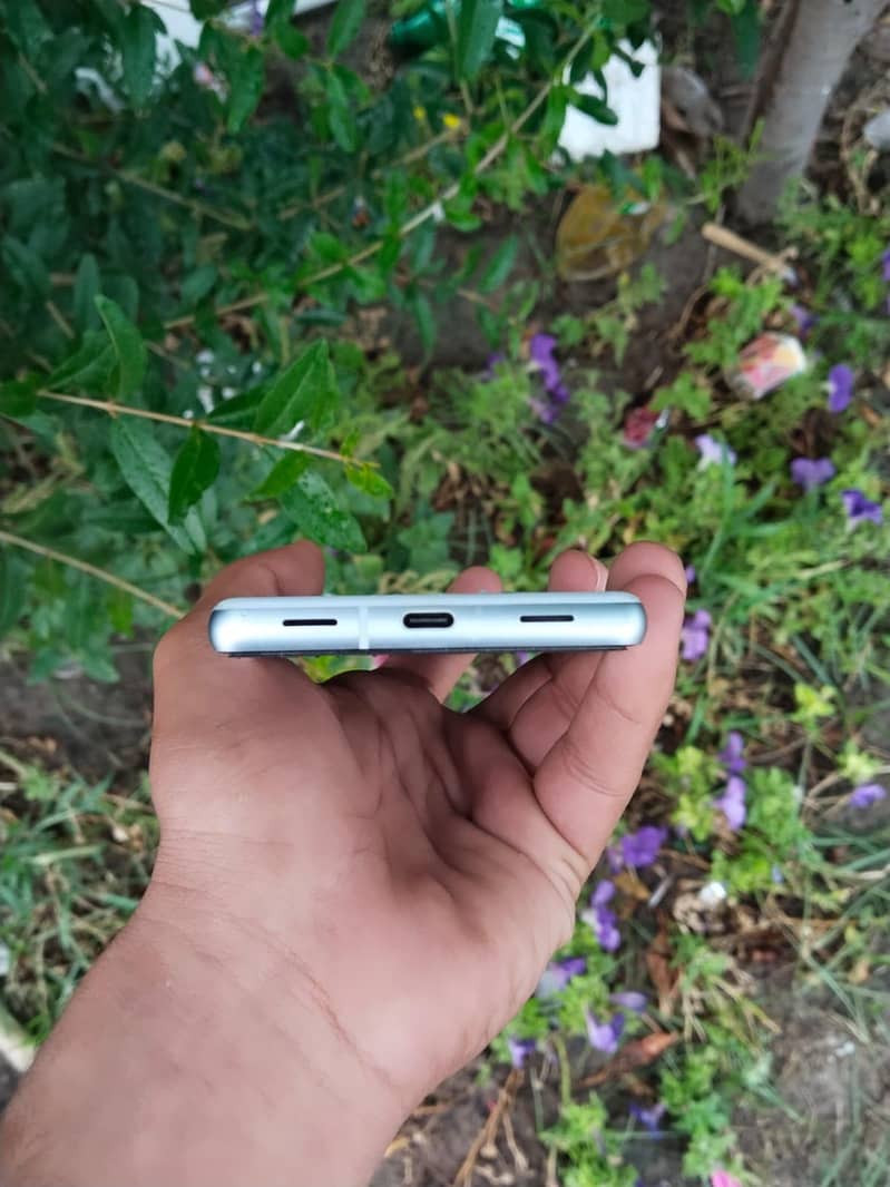 Google Pixel 7a 4