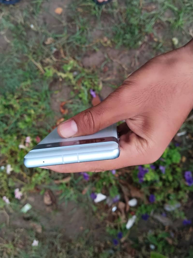 Google Pixel 7a 6