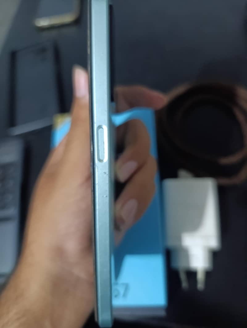 OPPO A57 5