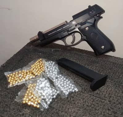 Bretta m92 silver hard plastic with metal touch