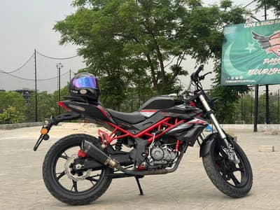 Benelli TNT 150i Model 2019 – Excellent Condition – Just Buy & Ride