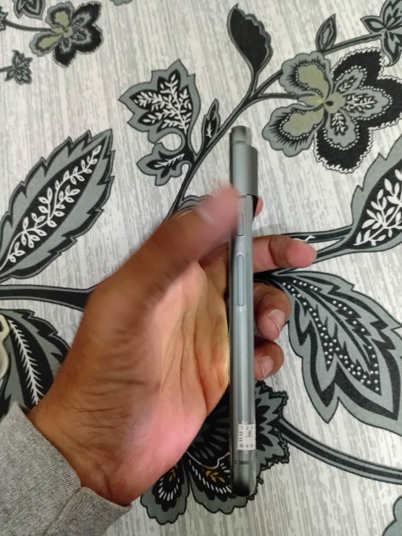 Google Pixel 8 1