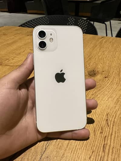 Apple iPhone 12