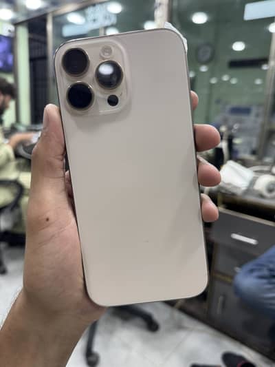 Apple iPhone 16 Pro Max