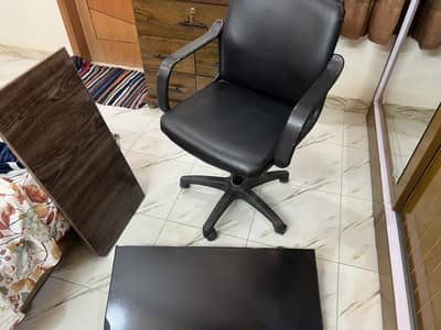 Revolving chair + 2 wall mount table foldable