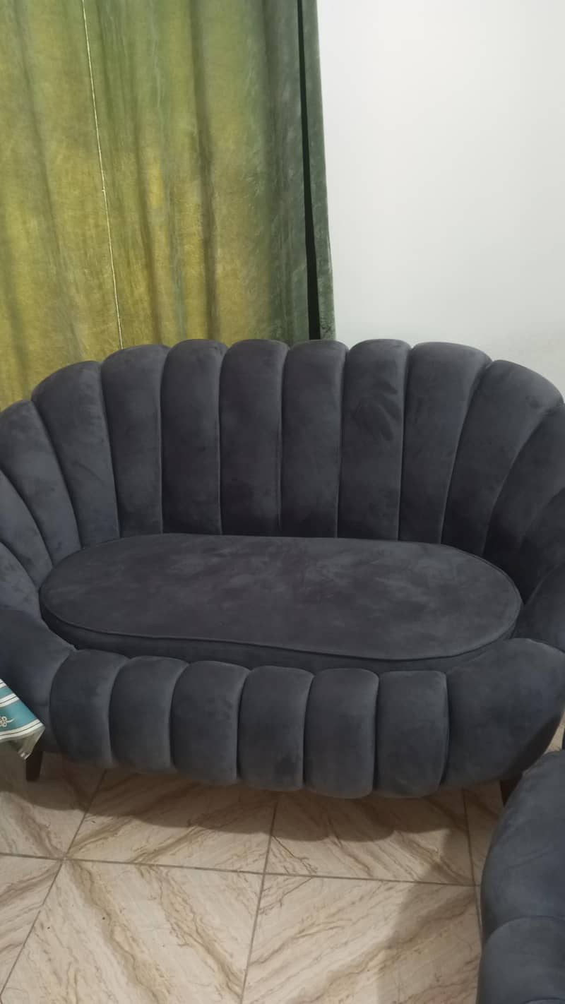 Gray 7 seater sofa 0