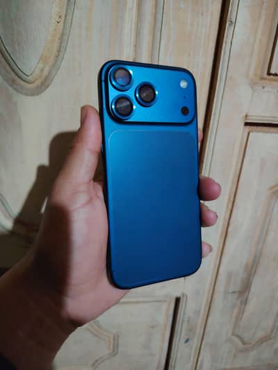 Iphone 17 pro max 512GB  18 charge cycle Sim Time available