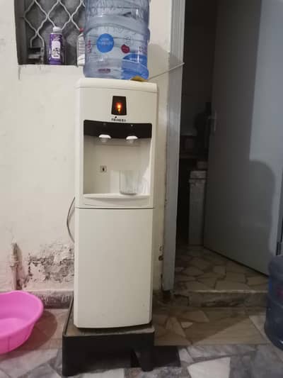 Primera Water Dispenser (Imported)