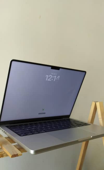 Macbook Pro  14 inch 2021  Apple M1 pro  Same as NEW