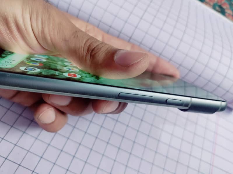 Google pixel 8 7