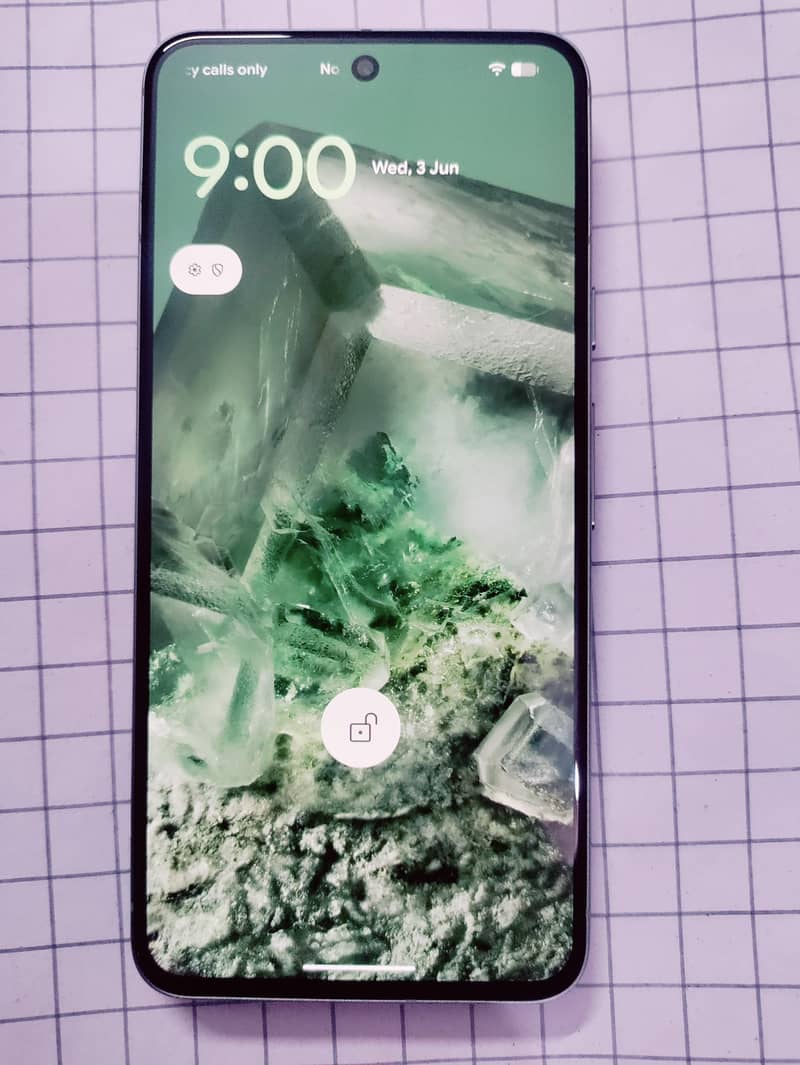 Google pixel 8 8