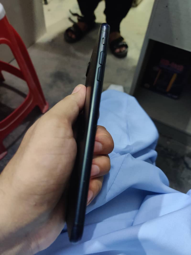 Apple iPhone 7 Plus 1